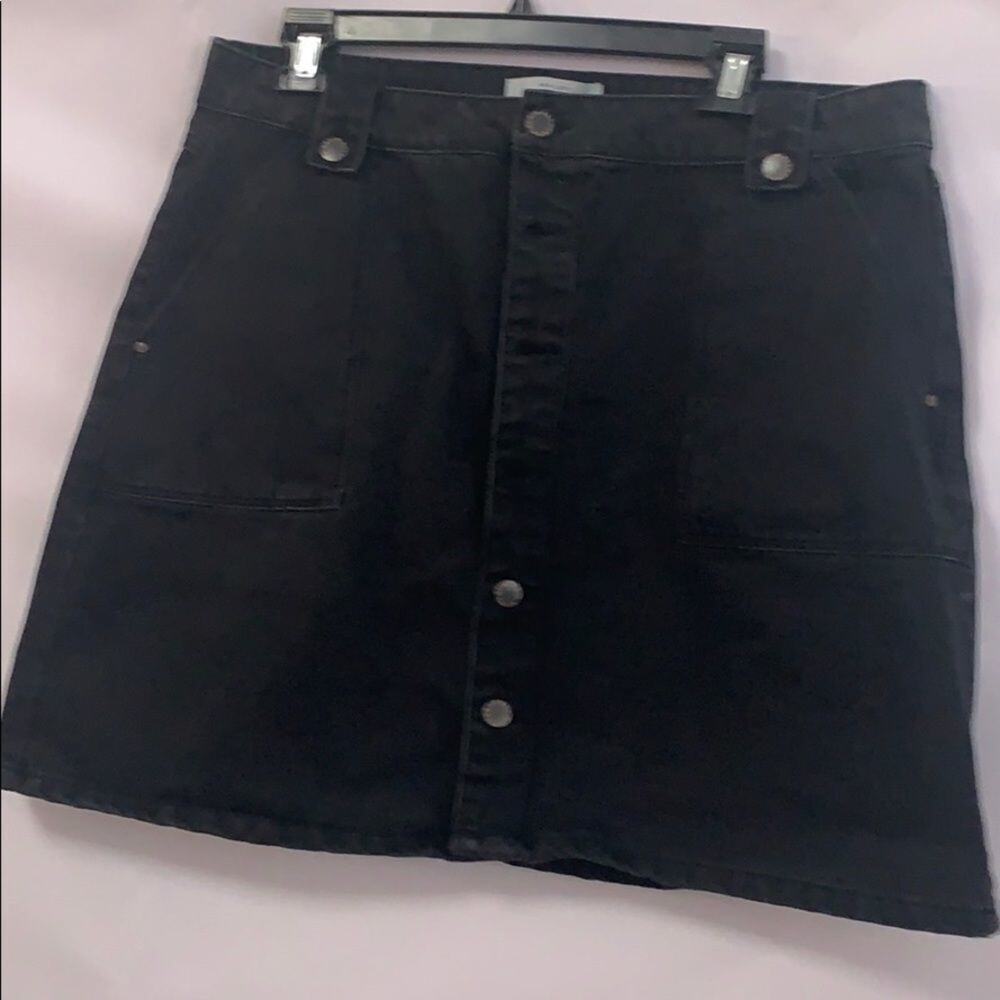 NEW LOOK MINI BLACK‎ DEMIN SHORT SKIRT SIZE US 12
